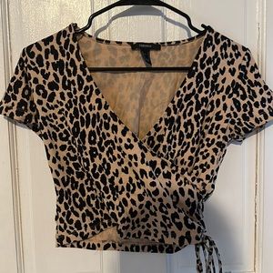 Crop Cheetah V Neck